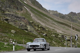Mercedes-Benz 300 SL Gullwing (1954) - Flüelapass - Passione Caracciola 2017