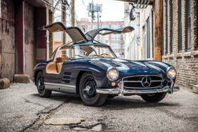 Bild Mercedes-Benz 300 SL Gullwing (1954) - als Lot 258 an der RM/Sotheby's Amelia Island Versteigerung 2017 angeboten