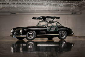 Mercedes-Benz 300 SL Gullwing (1954) - als Lot 345 an der RM/Sotheby's Versteigerung in Monterey am 13. - 15. August 2015