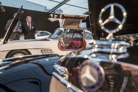 Mercedes-Benz 300 SL Gullwing (1955) - versteigert als Lot 151 an der RM/Sotheby's Auktion in Paris am 3. Februar 2016