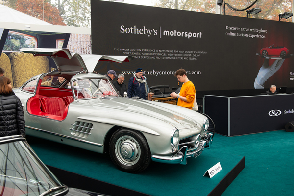 Mercedes-Benz 300 SL Gullwing (1956) - Lot 247 an der RM/Sotheby's London Versteigerung vom 4 November 2023