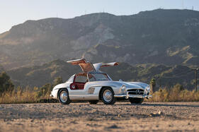 Mercedes-Benz 300 SL Gullwing (1956) - als Lot 57 an der Bonhams Scottsdale Versteigerung am 25. Januar 2024
