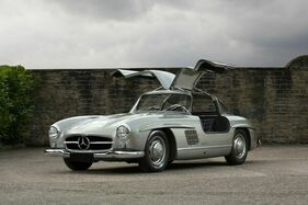 Mercedes-Benz 300 SL "Papillon" (1955) - als Lot 42 an der Artcurial "Automobiles Sur les Champs" Versteigerung am 3. Dezember 2020
