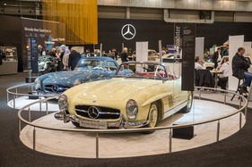 Mercedes-Benz 300 SL Roadster (1957) - Techno Classica 2023