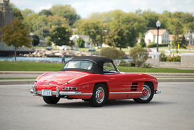 Mercedes-Benz 300 SL Roadster (1957) - as lot 111 at the RM auction in Arizona on January 15/16, 2015