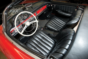 Mercedes-Benz 300 SL Roadster (1957) - as lot 111 at the RM auction in Arizona on January 15/16, 2015