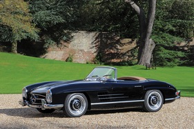 Mercedes-Benz 300 SL Roadster (1957) - angeboten als Lot 32 an der RM Auction Paris am 5. Februar 2014