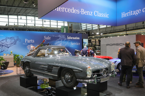 Mercedes-Benz 300 SL Roadster (1957) - zu verkaufen bei Mercedes - Rétromobile Paris 2024