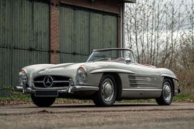 Mercedes-Benz 300 SL Roadster (1958) - als Lot 073 angeboten an der Artcurial Le Mans Classic Versteigerung am 30. Juni 2023