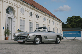Mercedes-Benz 300 SL Roadster (1958) - als Lot 149 an der RM Sotheby's Versteigerung in München am 18. Oktober 2025