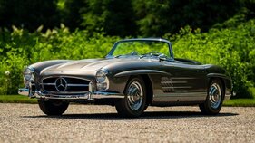 Mercedes-Benz 300 SL Roadster (1960) - Lot 243 an der Broad Arrow Monterey Jet Center Auction 2025