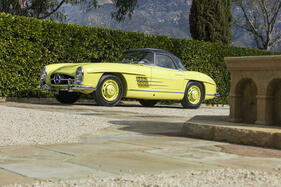 Mercedes-Benz 300 SL Roadster (1960) - offered as lot 224 at the Bonhams Amelia Island auction on March 3, 2022
