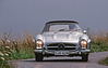 Mercedes-Benz 300 SL Roadster (1960) - kostete damals fast soviel wie ein Einfamilienhaus (© Daniel Reinhard, 1989) Mercedes-Benz 300 SL Roadster (1960) - kostete damals fast soviel wie ein Einfamilienhaus (© Daniel Reinhard, 1989)