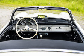 Mercedes-Benz 300 SL Roadster (1961) - als Lot 105 an der RM/Sotheby's St. Moritz Versteigerung vom 17. September 2021