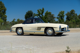 Mercedes-Benz 300 SL Roadster (1961) - offered as lot 34 at the Gooding & Co "Geared Online" auction from August 3 to 7, 2020