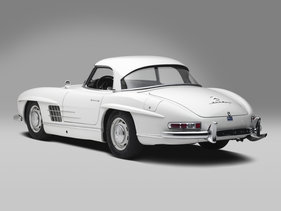 Mercedes-Benz 300 SL Roadster (1961) - angeboten als Lot 128 an der Bonhams Mercedes-Benz-Versteigerung in Stuttgart 2015