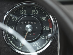 Mercedes-Benz 300 SL Roadster (1961) - angeboten als Lot 128 an der Bonhams Mercedes-Benz-Versteigerung in Stuttgart 2015 (1961)