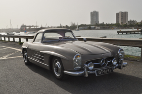 Mercedes-Benz 300 SL Roadster (1962) - als Lot 122 unter dem Hammer an der RM Auction in Monterey am 15./16. August 2014