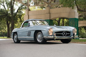 Mercedes-Benz 300 SL Roadster (1962) - als Lot 228 an der Versteigerung von RM in Arizona am 15./16. Januar 2015