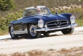 Mercedes Benz 300 SL Roadster (1963) - an der Bonhams Quail Lodge Auktion vom 14./15. August 2014 als Lot 216