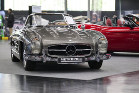 Mercedes-Benz 300 SL Roadster am Stand von Metropole – Classic Expo 2026