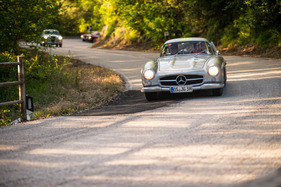 Mercedes-Benz 300 SL W198 (1955) an der Mille Miglia 2013