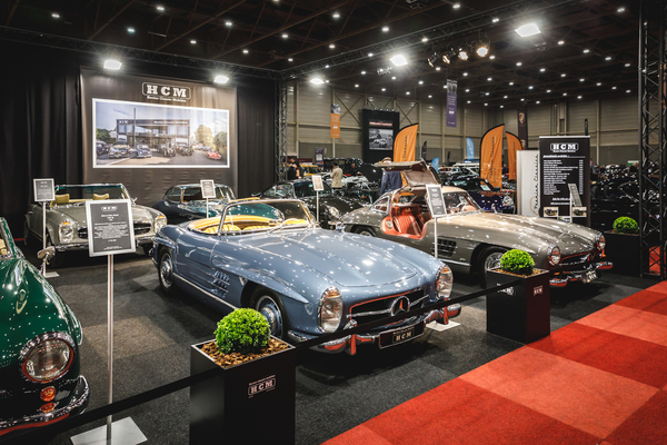 Mercedes-Benz 300 SL als Roadster und Flügeltürer - InterClassics Maastricht 2019
