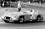 Mercedes-Benz 300 SLR (1955) - Levegh mit Startnummer 20 in Le Mans