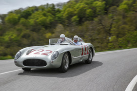 Mercedes-Benz 300 SLR (1955) - Stirling Moss fährt auch heute noch sauschnell