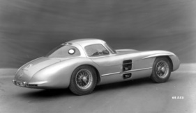 Mercedes-Benz 300 SLR "Uhlenhaut-Coupé" (1955) – Das erste der beiden Coupés mit Tankdeckel im Heckfenster Mercedes-Benz 300 SLR "Uhlenhaut-Coupé" (1955) – Das erste der beiden Coupés mit Tankdeckel im Heckfenster