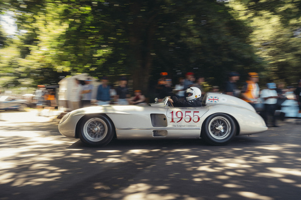 Mercedes-Benz 300 SLR zum Vorstart - Goodwood Festival of Speed 2025