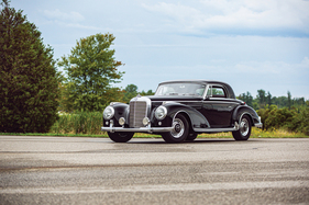 Mercedes-Benz 300 Sc 'Sunroof' Coupe (1956) - angeboten als Lot 447 an der RM/Sotheby's Versteigerung in Hershey am 10./11. Oktober 2019