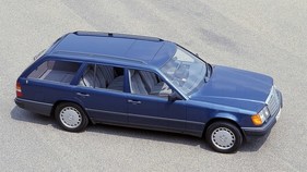 Mercedes-Benz 300 TE (1985) - mit Veloursitzen