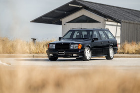 Mercedes-Benz 300 TE 6.0 AMG "The Mallet" (1988) - Lot 218 at the RM/Sotheby's Miami auction on March 1-2, 2024
