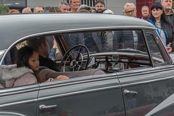 Mercedes-Benz 300 – als "Vollsicht-Limousine" – Retro-Saisonabschluss 2024