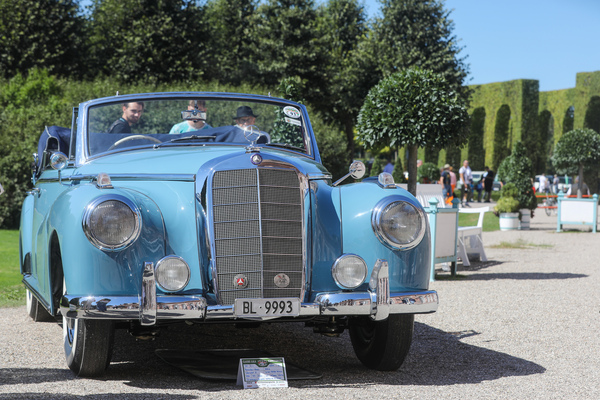 Mercedes-Benz 300 b Cabriolet D (1954) - viertüriges Cabriolet im offenen Zustand - 19. ASC Classic-Gala Schwetzingen 2023