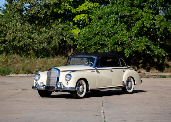 Mercedes-Benz 300 b Cabriolet D "Adenauer" (1955) - als Lot 182 an der RM/Sotheby's Hershey Versteigerung vom 7./8. Oktober 2021