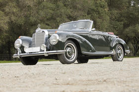 Mercedes-Benz 300S Roadster (1953) - als Lot 111 angeboten an der Bonhams Mercedes-Benz-Versteigerung in Stuttgart am 19. März 2016