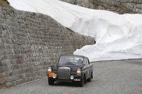 Mercedes-Benz 300SE (1963) - an der Rallye Peking-Paris 2013 - Sonderprüfung Tremola Tag 31