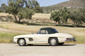 Mercedes-Benz 300SL Roadster (1957) - versteigert als Lot 117 durch RM Auction am 17. August 2013 in Monterey