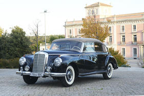 Mercedes-Benz 300b Cabriolet D (1953) - als Lot 402 an der Bonhams Versteigerung "Les grandes marques du monde au Grand Palais" in Paris 2017 (1953)