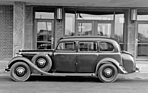Mercedes-Benz 320 (1939) - Pullman-Limousine mit Aussenkoffer - Baureihe W142