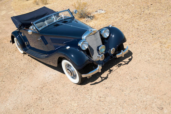 Mercedes-Benz 320 Cabriolet (1938) - als Lot 049 an der Versteigerung von Bonhams in Quail Lodge am 18. August 2017