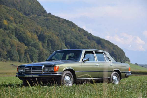 Mercedes-Benz 350 SE W116 (1976) - als Lot 10 an der Versteigerung der Oldtimer Galerie Toffen am 20. Oktoberl 2018