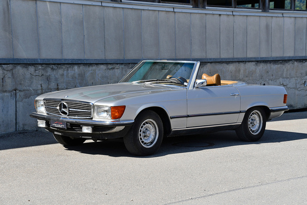 Bild: Mercedes-Benz 350 SL (1971) - als Lot 175 an der Versteigerung der Oldtimer Galerie Toffen am 15. Oktober 2022