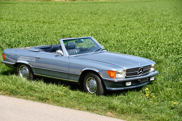 Mercedes-Benz 350 SL (1971) - als Lot 84 an der Versteigerung der Oldtimer Galerie in Toffen am 19. Oktober 2019