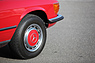 Mercedes-Benz 350 SL (1971) - die 205-er-Reifen füllen die Radhäuser nicht aus (© Daniel Reinhard, 2016) Mercedes-Benz 350 SL (1971) - die 205-er-Reifen füllen die Radhäuser nicht aus (© Daniel Reinhard, 2016)