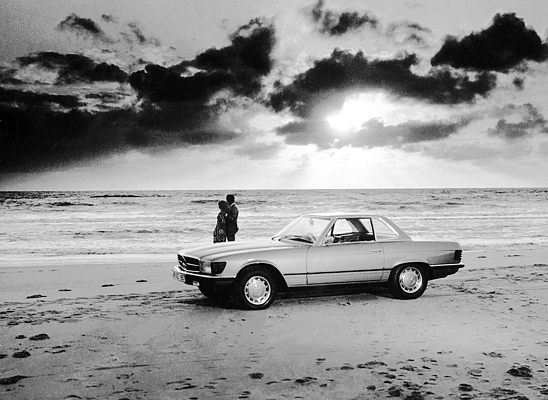 Mercedes-Benz 350 SL (1972) - idyllische Sonnenuntergangs-Szenerie