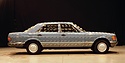 Mercedes-Benz 380 SE (1980) - Windkanalmessungen mit angeklebten Wollfäden bei der Baureihe W 126 (© Daimler AG, 1980) Mercedes-Benz 380 SE (1980) - Windkanalmessungen mit angeklebten Wollfäden bei der Baureihe W 126 (© Daimler AG, 1980)