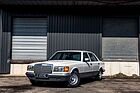 Mercedes-Benz 380 SEL (1983) - Lot 073 at the Artcurial Musée Automobile du Château de Vernon auction 2025